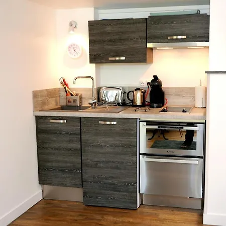 Contemporain à Cognac, 50 M² - Parking. *