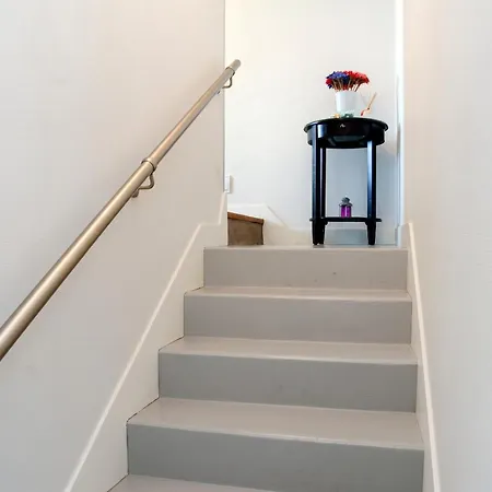 Contemporain A Cognac, 50 M² - Parking. Apartament Cognac
