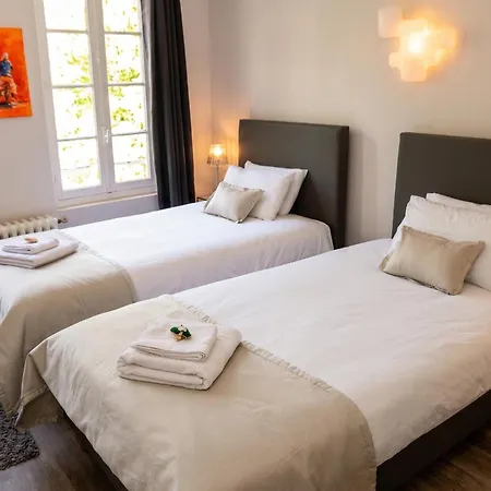 Contemporain A Cognac, 50 M² - Parking. Apartament *