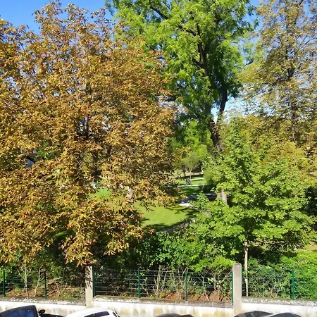 Contemporain A Cognac, 50 M² - Parking. *